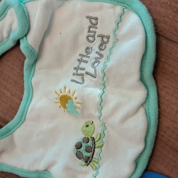 2 bibs Bibs/Accessories, Size OSBB for Kids - Picture 3 of 3